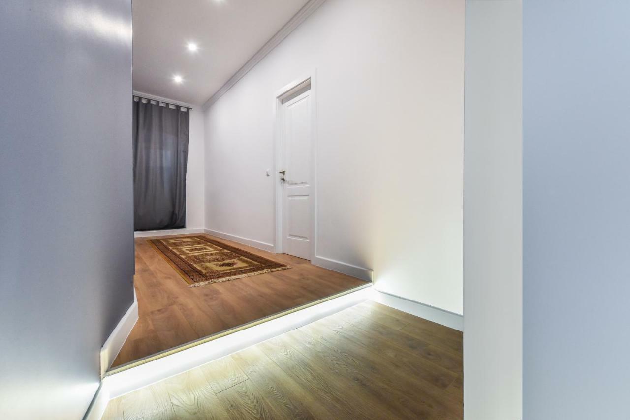 Center Simeon Apartment 자다르 외부 사진