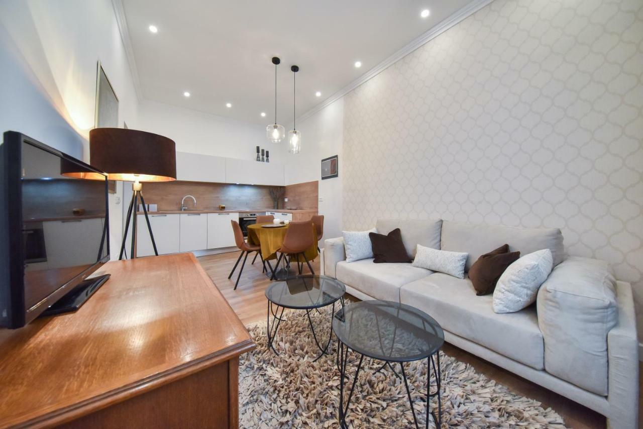 Center Simeon Apartment 자다르 외부 사진